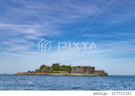 海から見た軍艦島 海から見た軍艦島 117713181