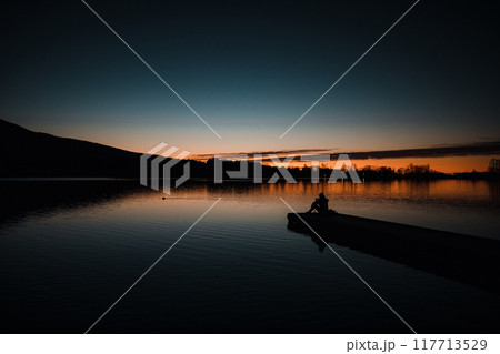 夜明けの湖 夜明けの湖 117713529