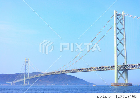 兵庫県神戸市、明石海峡大橋の風景 117715469