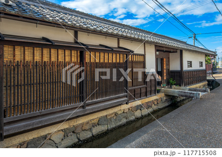 滋賀県　東近江市　五個荘金堂の町並み 117715508