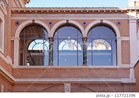 Arch Windows Vatican 117721396