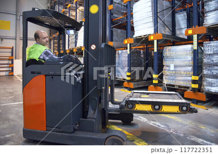 Shuttle pallet 117722351