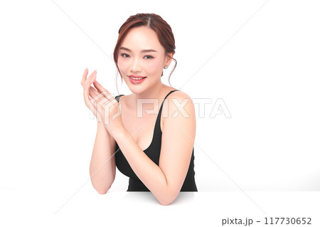 Beautiful young asian woman with clean fresh skin on white background, Face care, Facial treatment, Cosmetology, beauty and spa, Asian women portrait. Beautiful young asian woman with clean fresh skin on white background, Face care, Facial treatment, Cosmetology, beauty and spa, Asian women portrait. 117730652