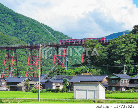 旧余部橋梁を望む 2007年夏 旧余部橋梁を望む 2007年夏 117738625