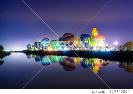 ライトアップ夜景遺産 佐賀インターナショナルバルーンフェスタ「ラ・モンゴルフィエ・ノクチューン」 ライトアップ夜景遺産 佐賀インターナショナルバルーンフェスタ「ラ・モンゴルフィエ・ノクチューン」 117743264