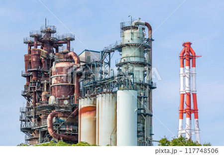 コンビナート（工場イメージ） 117748506