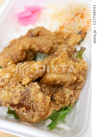 美味しい唐揚げ弁当 117748541