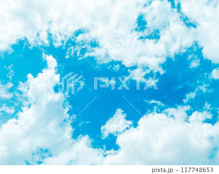 空と雲（水色の空） 117748653