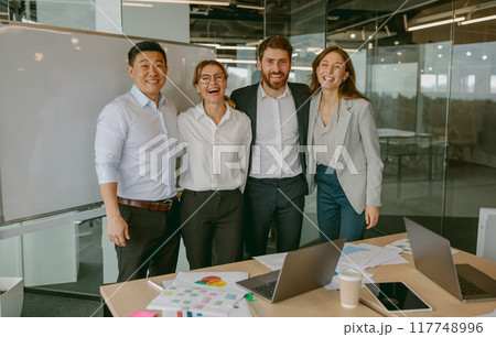 Effective and Diverse Team Collaboration is Essential in a Modern Office Environment Today 117748996