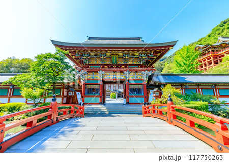 夏の祐徳稲荷神社　佐賀県鹿島市 117750263