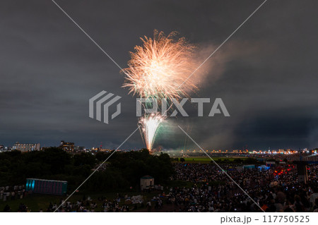 《東京都》江戸川(市川)花火大会・江戸川区から撮影 117750525