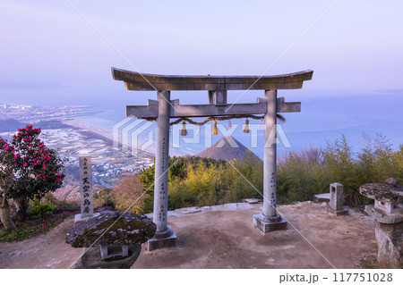 高屋神社 117751028