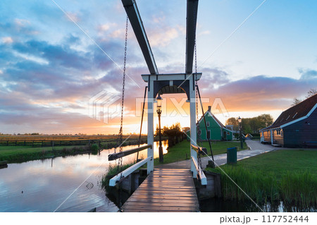 skyline of old town Zaanse Schans skyline of old town Zaanse Schans 117752444