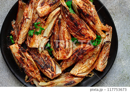 baked, oven-baked fennel, with spices, in olive oil, homemade, no people, 117753673