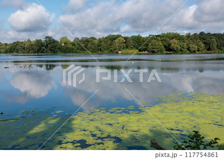lake baldeney at eh german city of Essen 117754861