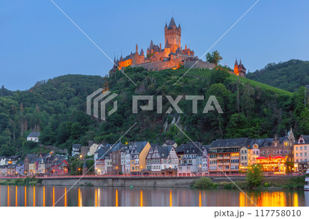 Cochem with Reichsburg castle, Germany 117758010