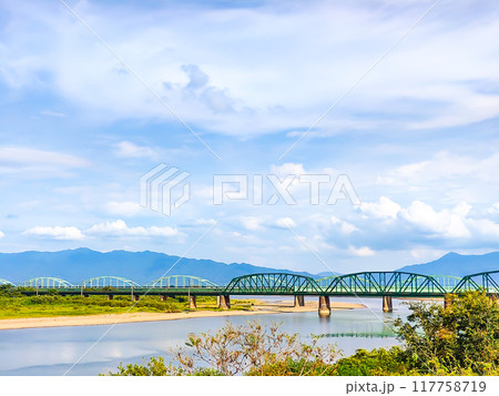 阿賀野川と阿賀浦橋 阿賀野川と阿賀浦橋 117758719