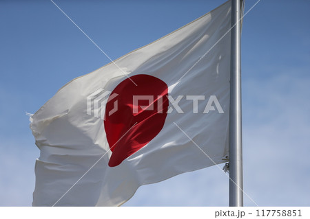 たなびく日の丸の旗 たなびく日の丸の旗 117758851