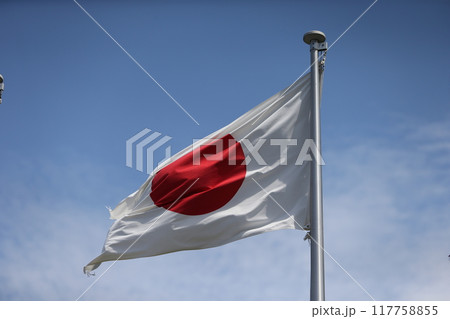 たなびく日の丸の旗 たなびく日の丸の旗 117758855