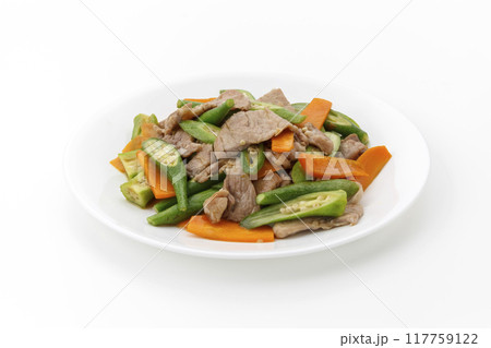 豚肉とオクラと人参の炒め物 117759122