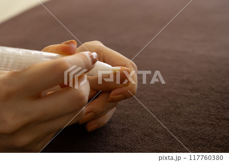 ネイル　セルフケア 117760380