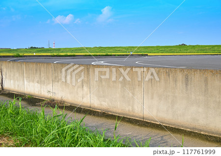 県警自動車道訓練所付近の風景　さいたま市　　　 117761999
