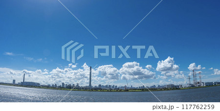 江東区と江戸川区にまたがる荒川河川,江戸川区の河川中川、砂町と清新町 117762259