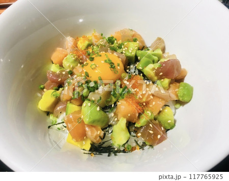 カラフル海鮮丼 117765925