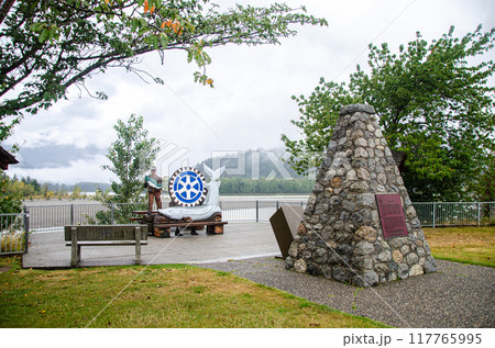 Chainsaw wood carvings - Hope, BC, Canada 117765995