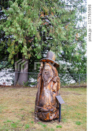 Chainsaw wood carvings - Hope, BC, Canada Chainsaw wood carvings - Hope, BC, Canada 117765998
