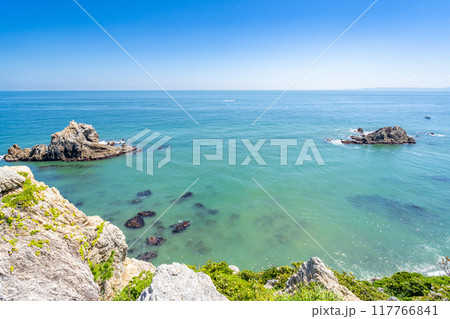 日出の石門 沖の石門 遠州灘 日出の石門 沖の石門 遠州灘 117766841