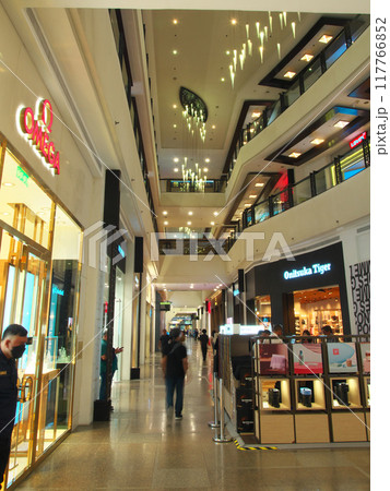 躍動するフィリピン - マニラ・マカティのショッピングモール  都市景観(2023年9月) 躍動するフィリピン - マニラ・マカティのショッピングモール  都市景観(2023年9月) 117766852