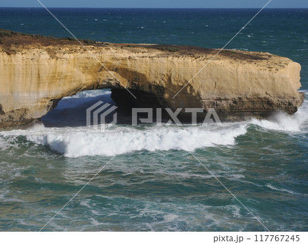ロンドン橋岩 周辺の景観 Australia Victoria ロンドン橋岩 周辺の景観 Australia Victoria 117767245