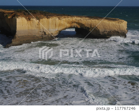 ロンドン橋岩 周辺の景観 Australia Victoria ロンドン橋岩 周辺の景観 Australia Victoria 117767246