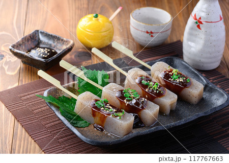 こんにゃくの味噌田楽 ( 赤みそ仕立て ) こんにゃくの味噌田楽 ( 赤みそ仕立て ) 117767663