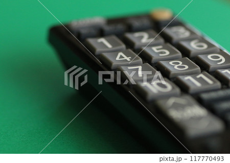 テレビのリモコン 117770493