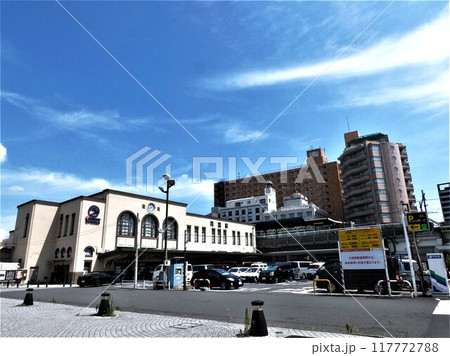 東京・両国駅前 117772788