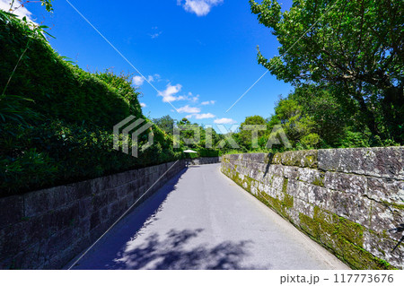 美しい町並みが続く知覧武家屋敷群（鹿児島県南九州市） 117773676