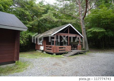 山梨県のPICA富士西湖キャンプ施設で撮影。 117774743