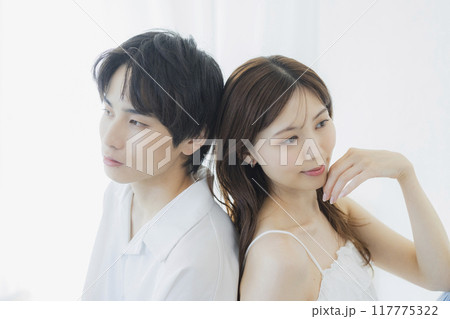 デニムのリンクコーデのカップル　　 117775322