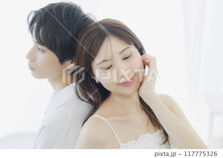 デニムのリンクコーデのカップル　　 117775326