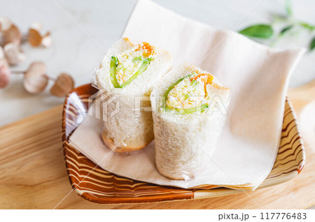 野菜ロールサンド 野菜ロールサンド 117776483