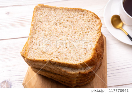 全粒粉食パン 117778941