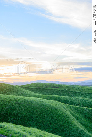 熊本 阿蘇 大観峰 夕暮れ たそがれ時の写真素材 [117787649] - PIXTA