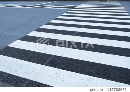 横断歩道のイメージ写真素材 横断歩道のイメージ写真素材 117788671