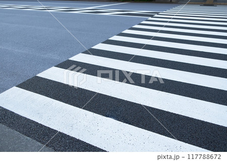 横断歩道のイメージ写真素材 横断歩道のイメージ写真素材 117788672