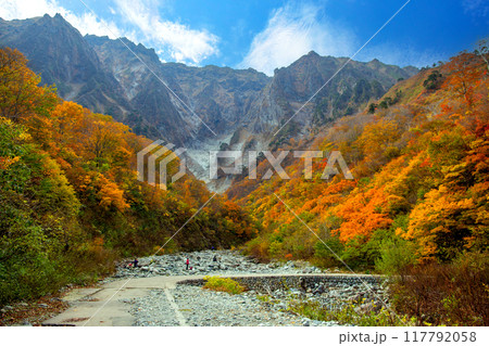 秋の一ノ倉沢 117792058