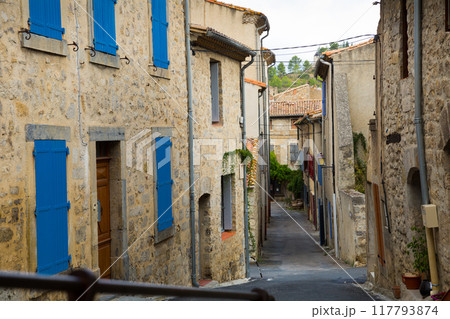 Street of French town Lagrasse 117793874