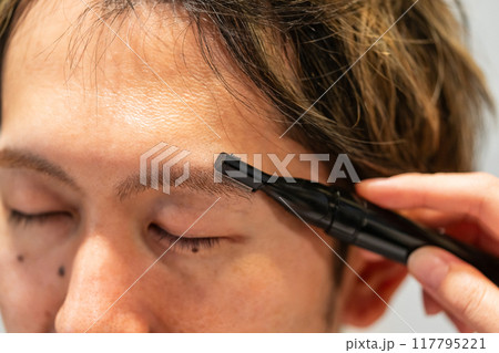 beauty parlor 117795221