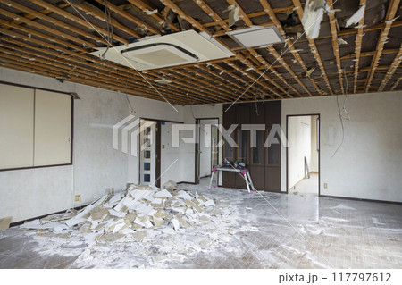 内装解体現場　リノベーション　リフォーム 117797612